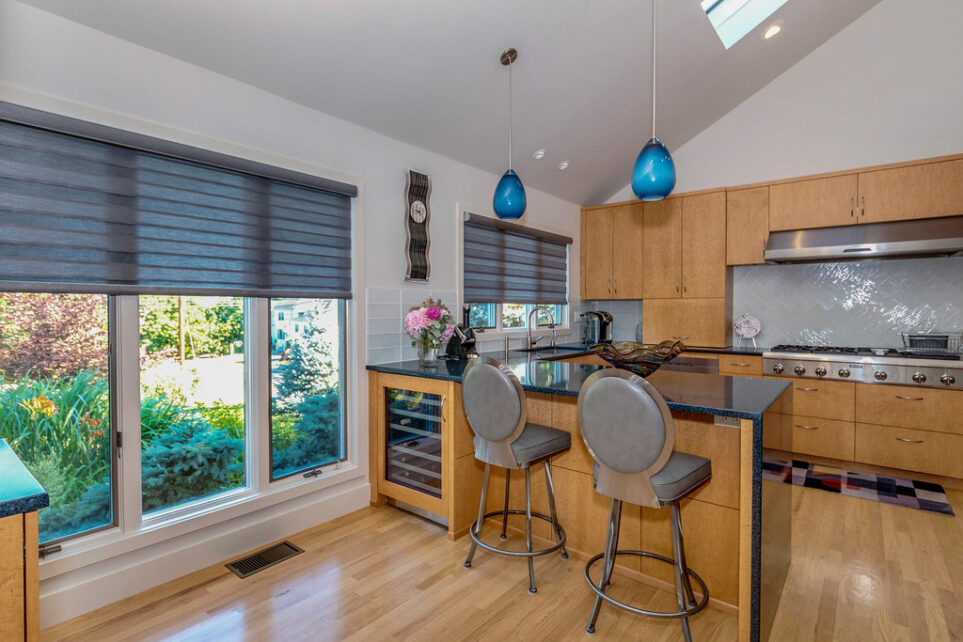 kitchen with some venetian blinds